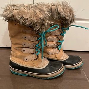 Unique rare Sorel winter boots!